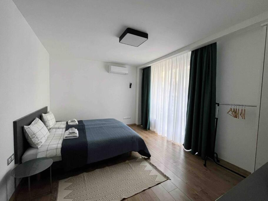 Modern City Center 2 Bedroom Apartment Sofia Exterior foto