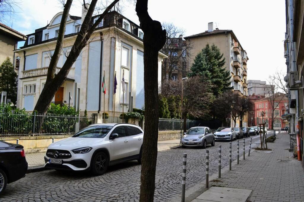 Modern City Center 2 Bedroom Apartment Sofia Exterior foto